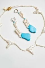 Y-KAZ AYAĞI İNCİ VE TURKUAZ DETAYLI KÜPE