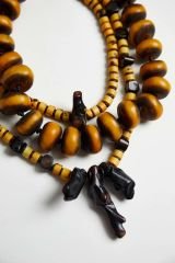 SARI SANDALOZ VE AMBER BONCUKLU ETNİK-TRIBAL KOLYE