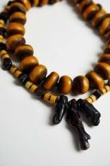 Y-SARI SANDALOZ VE AMBER BONCUKLU ETNİK-TRIBAL KOLYE