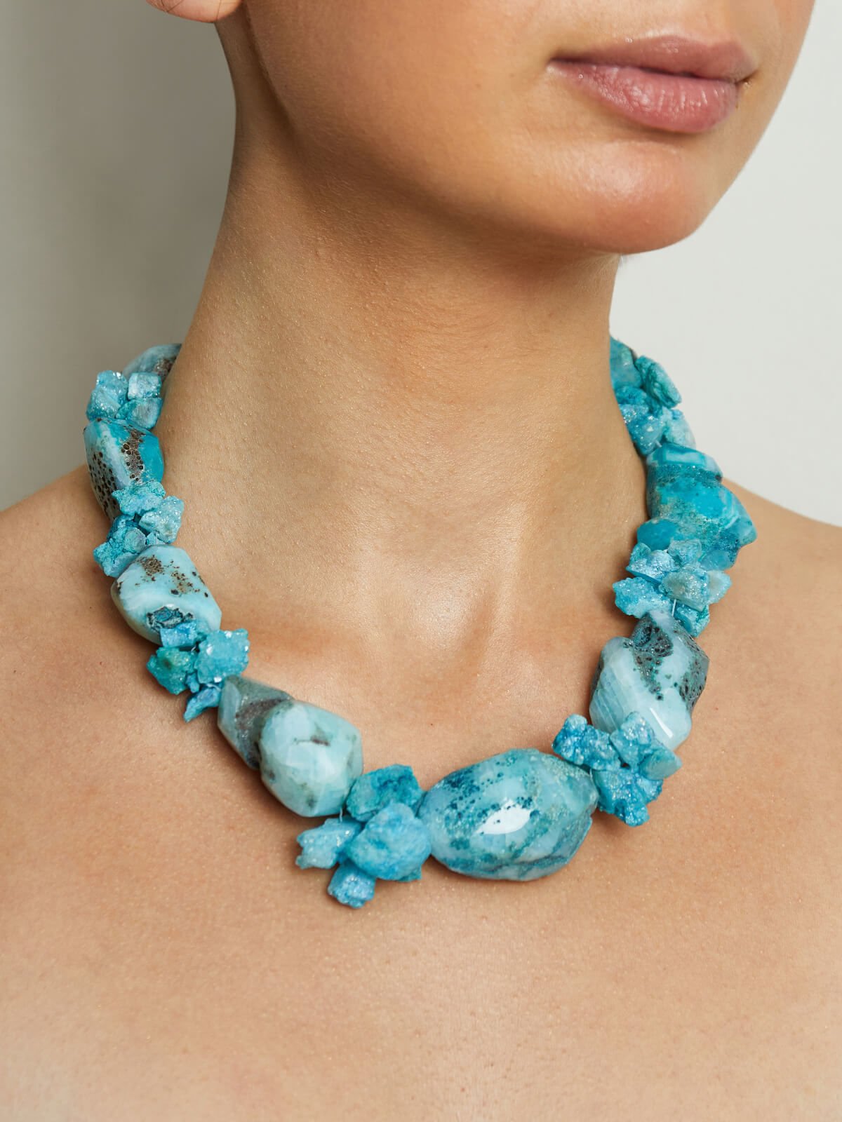 Y-DRUZY KUVARSLI DOĞAL KESİM AKİK KOLYE