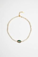 Y-TAŞ İŞLEMELİ İSTİRİDYE KABUĞU DETAYLI İNCE İNCİ KOLYE