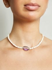 Y-TAŞ İŞLEMELİ İSTİRİDYE KABUĞU DETAYLI İNCE İNCİ KOLYE