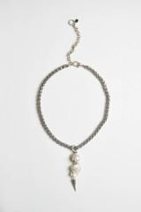 Y-İNCİ PANDANTİFLİ AVANGART ZİNCİR KOLYE