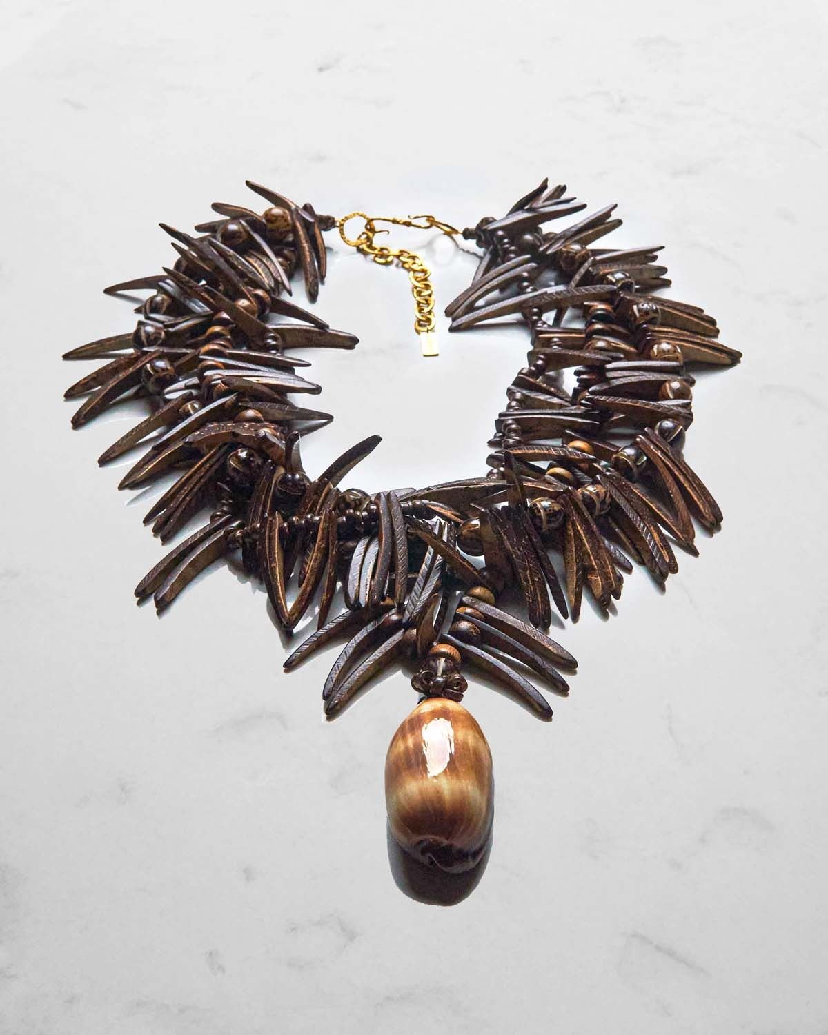 Y-DENİZİN BÜYÜSÜ TRIBAL HİNDİSTAN CEVİZİ KOLYE