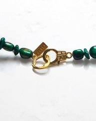 Y-PEARL VE MALACHITE KATMANLI UZUN KOLYE