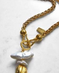 Y-TEK PANDANTİFLİ BAROK İNCİ KOLYE