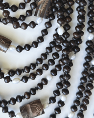 Y-DARK GRACE: WENGE, İNCİ, ONYX KOLYE