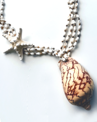 Y-SIRENULA DENİZ KABUKLU KOLYE