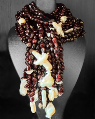 BAROQUE NOIR GRANAT KOLYE