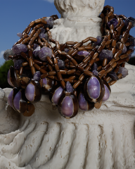 NYMPHA CHOKER