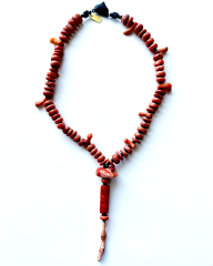 Y-EXOTICA CORAL HEMATITE KOLYE