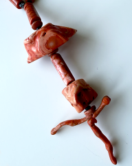 Y-OCEANIC CORAL HEMATITE KOLYE