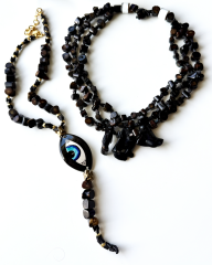 Y-KARA BÜYÜ MERCAN CHOKER KOLYE