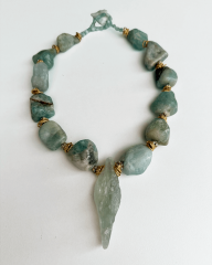 Y-AQUA ANGELICA KALSİT DETAYLI KOLYE