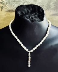 Y-BALIK DETAYLI İNCİ PRENSES KOLYE