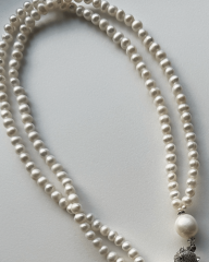 Y-LEOPAR FİGÜRLÜ İNCİ KOLYE