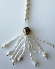 PÜSKÜLLÜ İNCİ KOLYE