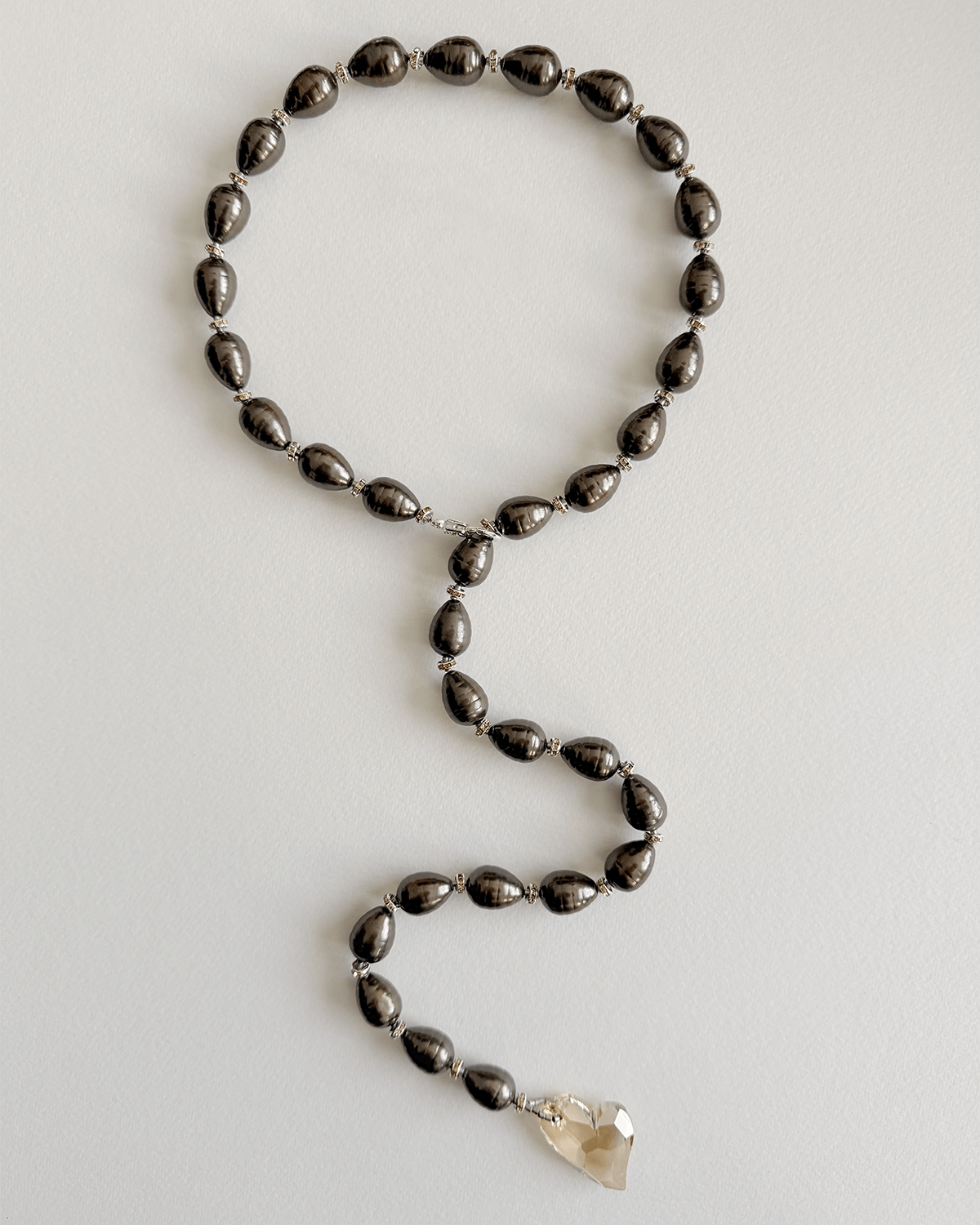 MALLORCA İNCİLİ SWAROVSKI KALPLİ KOLYE