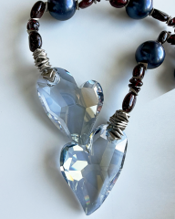 Y-SWAROVSKİ ÇİFT KALP DETAYLI MALLORCA İNCİLİ PANDANTİF