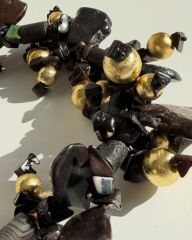 GOLD BONCUK DETAYLI HEMATİT CHOKER KOLYE