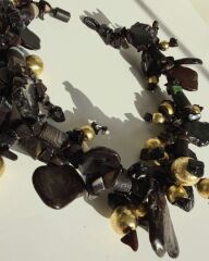 GOLD BONCUK DETAYLI HEMATİT CHOKER KOLYE