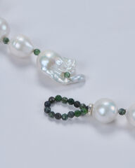 HIDDEN GARDEN YEŞİL AMETİST TAŞLI BÜYÜK İNCİLİ CHOKER