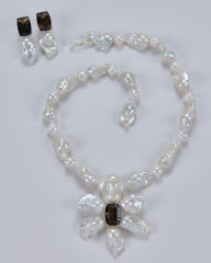 HIDDEN GARDEN SMOKEY TOPAZ DETAYLI BAROK İNCİ KÜPE
