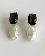 HIDDEN GARDEN SMOKEY TOPAZ DETAYLI BAROK İNCİ KÜPE