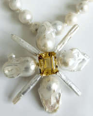 HIDDEN GARDEN CITRIN TAŞLI BAROK İNCİ ÇİÇEKLİ KOLYE