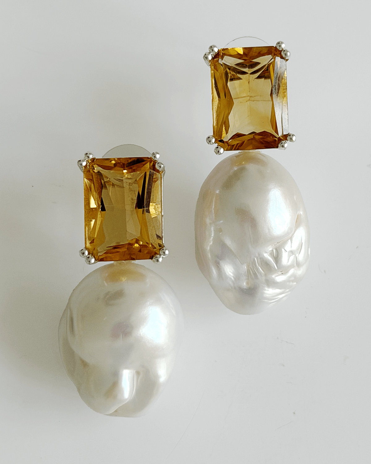 HIDDEN GARDEN  CITRIN TAŞLI BÜYÜK BAROK İNCİLİ KÜPE