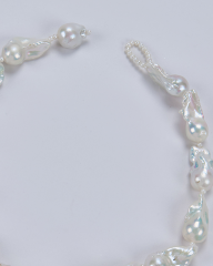 HIDDEN GARDEN PINK TOPAZ TAŞLI BAROK İNCİLİ ÇİÇEK KOLYE